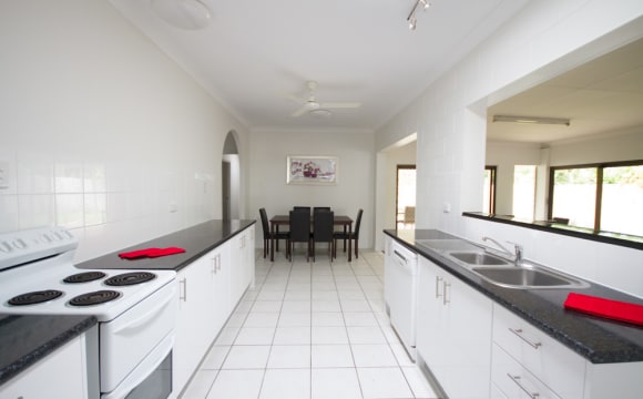 Furnished room in a share house