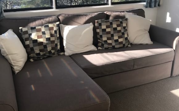 Furnished room studio flat for rent