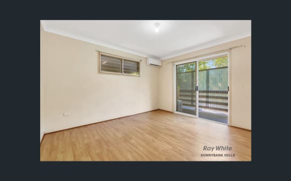 Room in a share house