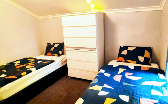 Furnished room in a share house