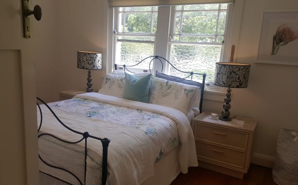 <a href="/rooms/mosman-2088">Mosman</a>, <a href="/rooms/sydney">Sydney</a>