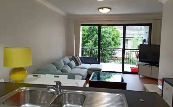 Furnished room with ensuite in a flatshare