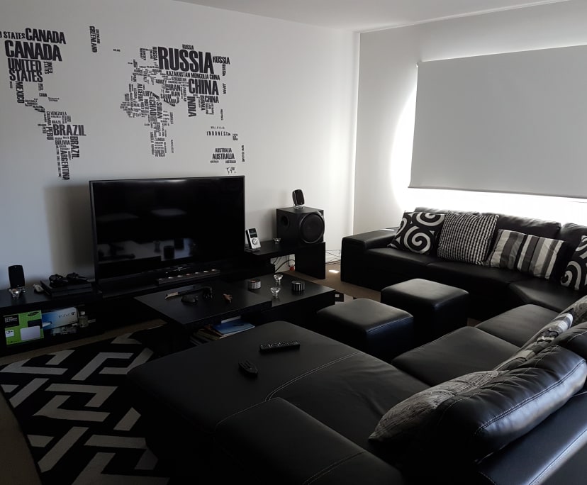 Furnished room in a flatshare