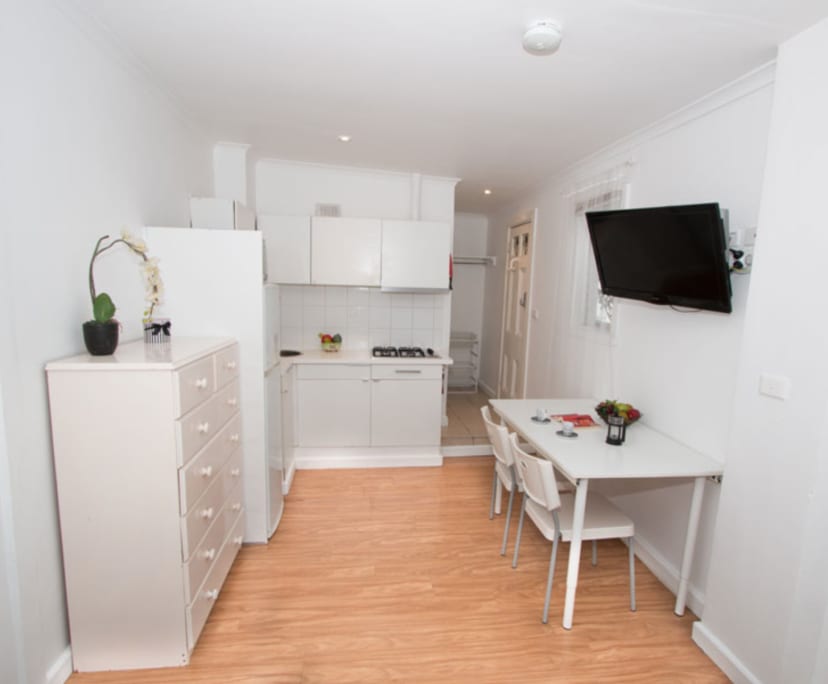$500, Studio, 1 bathroom, Balaclava VIC 3183