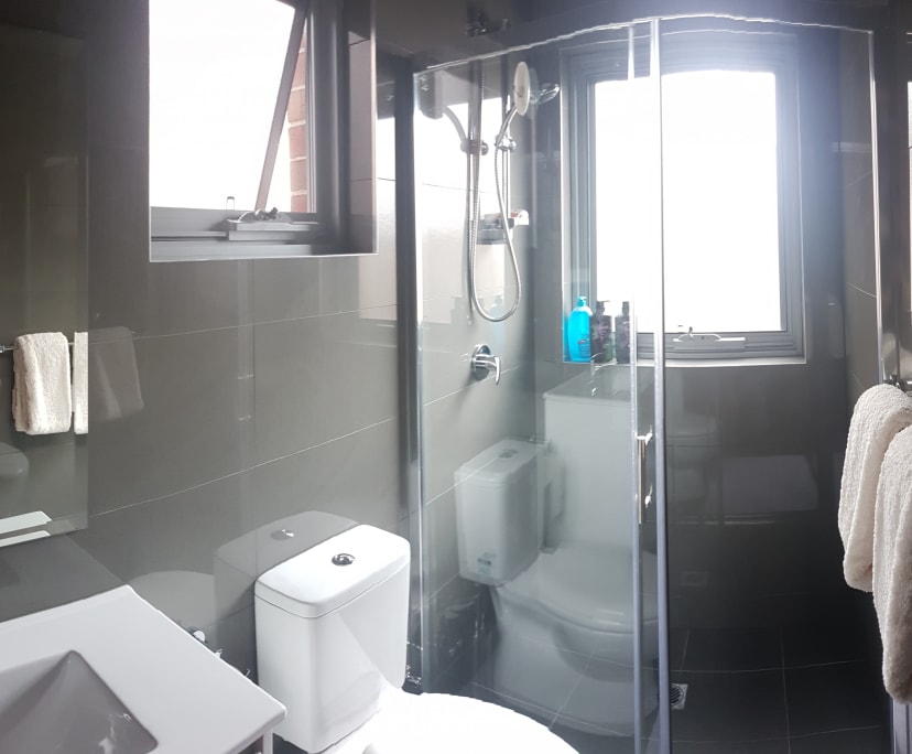 $410, 1-bed, 1 bathroom, Kensington NSW 2033