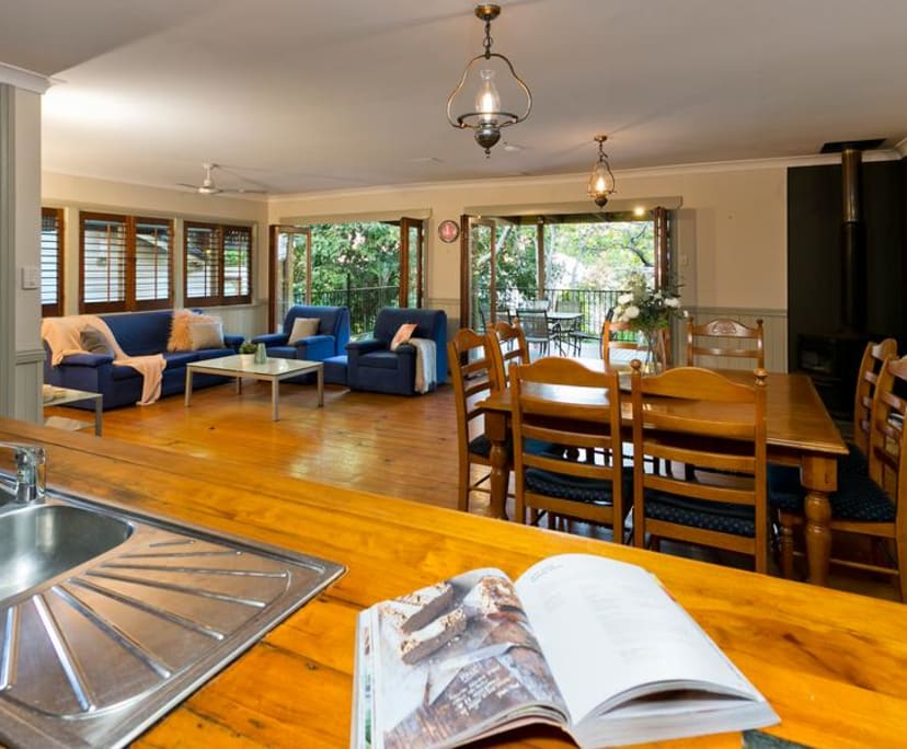 Room for Rent in Kelvin Grove, Brisbane 250, Furn...