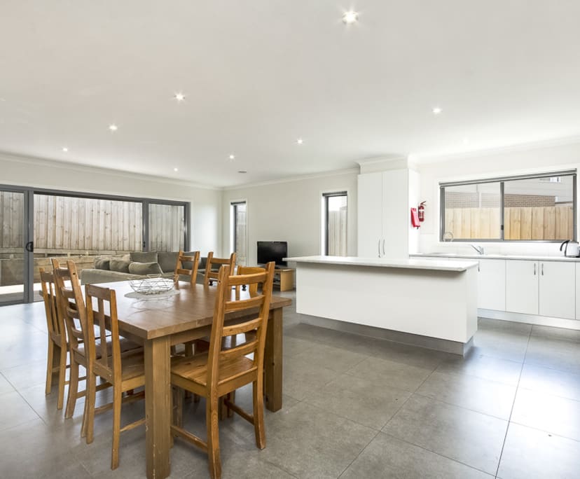 $225, Share-house, 3 rooms, Waurn Ponds VIC 3216, Waurn Ponds VIC 3216