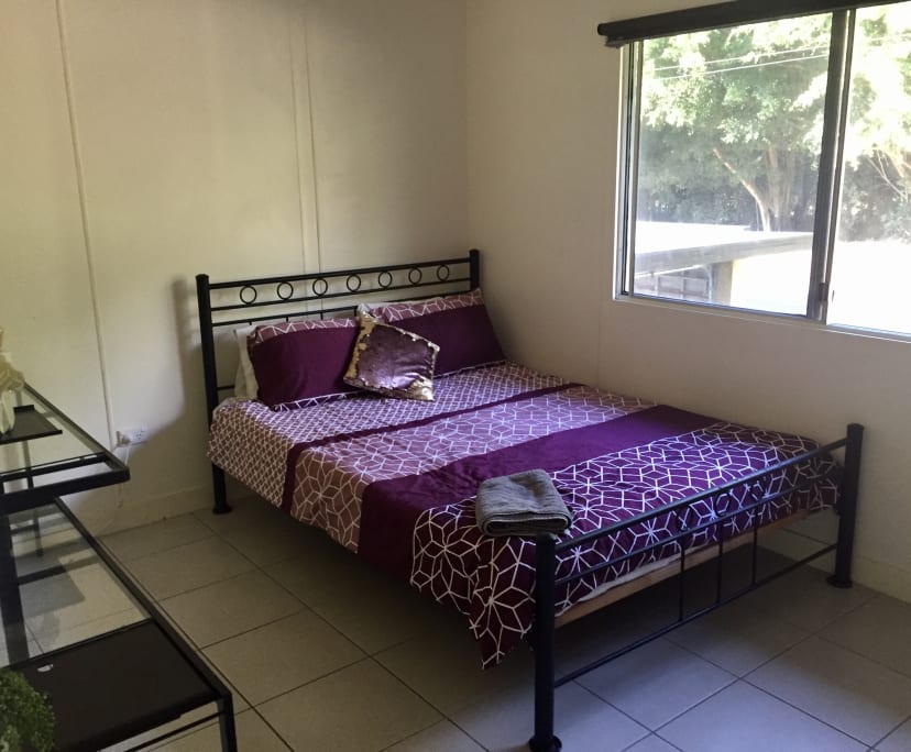 Room for Rent in Caravonica, Cairns 300, Furnishe...