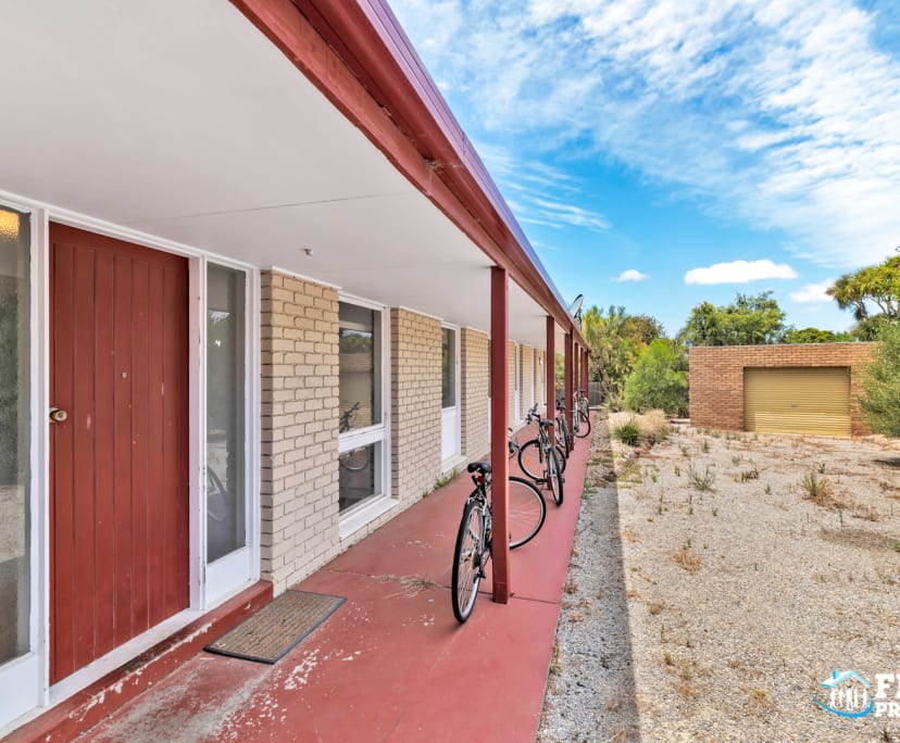 Whole Property for Rent in Belmont, Geelong 700,