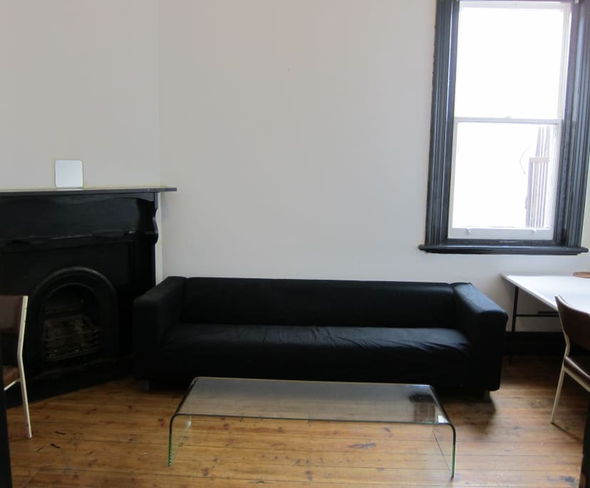 Room in a share house