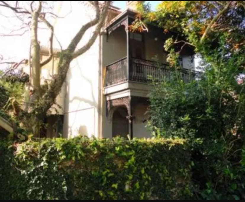 Room for Rent in Crows Nest, Sydney 210, Flexible...