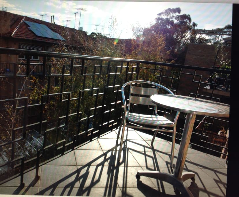 Furnished room in a flatshare