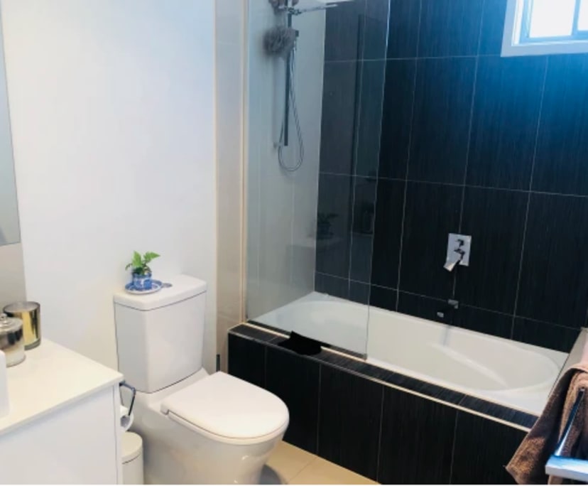 $210, Share-house, 3 bathrooms, Bulimba QLD 4171