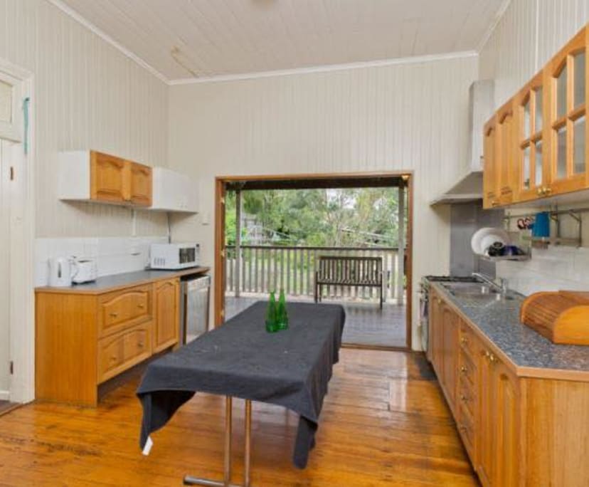 $165, Student-accommodation, 6 bathrooms, Kelvin Grove QLD 4059