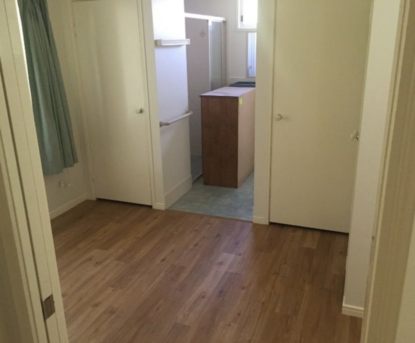 $325, Granny-flat, 1 bathroom, Alexandra Hills QLD 4161