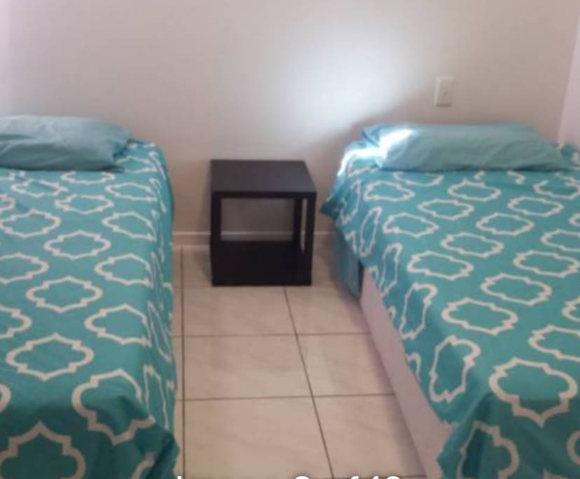 Furnished room in a flatshare