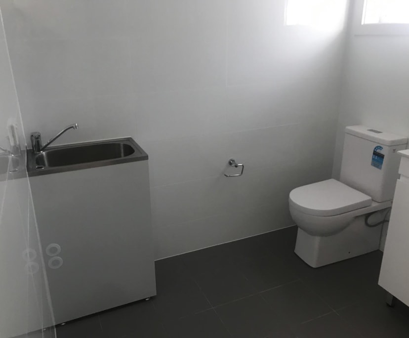 $400, Granny-flat, 2 bathrooms, Saint Clair NSW 2759