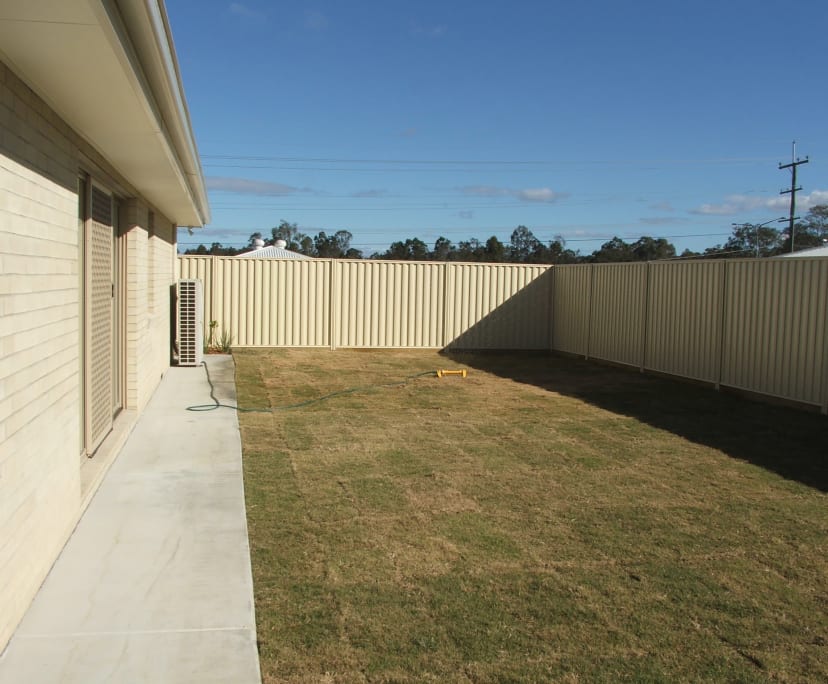 $260, Share-house, 6 bathrooms, Bethania QLD 4205