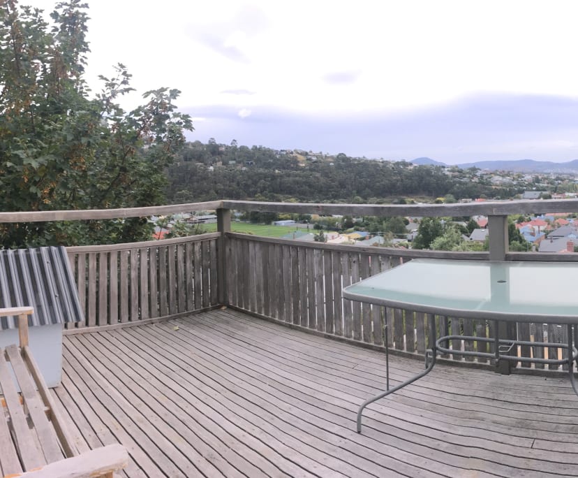 Room in a share house