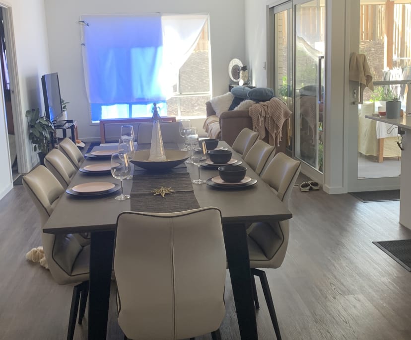 Room in a share house