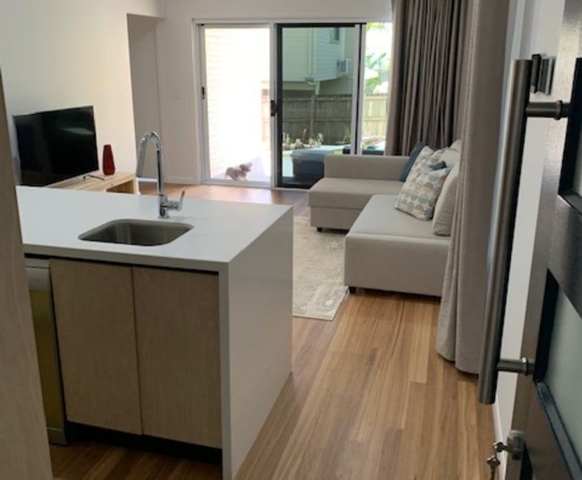 $300, Share-house, 5 bathrooms, Annerley QLD 4103