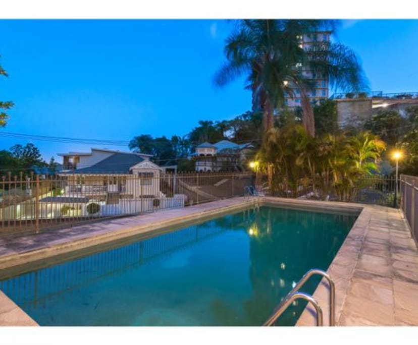 $315, Share-house, 6 bathrooms, Taringa QLD 4068