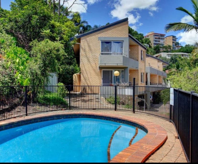 Hamilton Rooms For Rent Qld 4007 Flatmates Com Au
