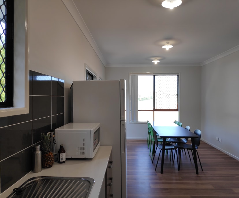 $330, Share-house, 5 bathrooms, Woolloongabba QLD 4102