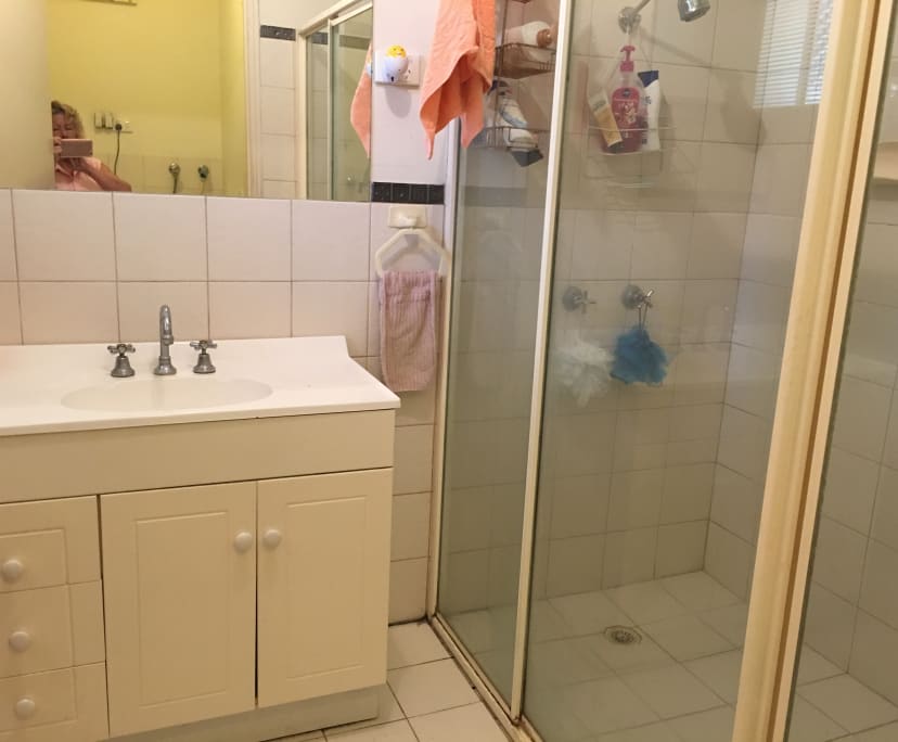 Room in a share house