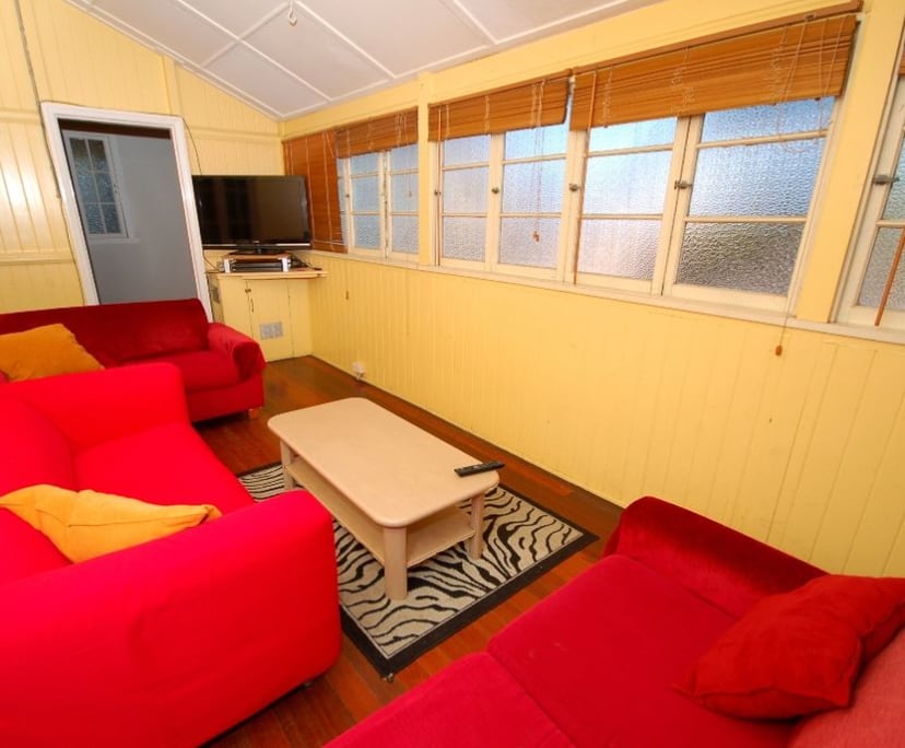 Room for Rent in Hawthorne, Brisbane 120, Furnish...