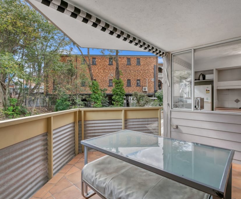 $280, Flatshare, 2 bathrooms, Kangaroo Point QLD 4169