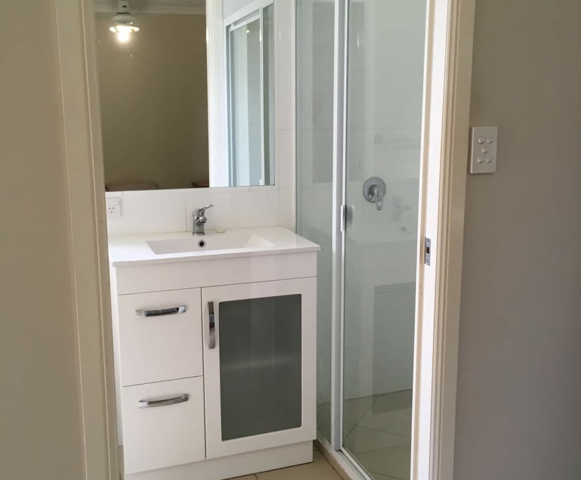 $250, Granny-flat, 1 bathroom, Brighton QLD 4017