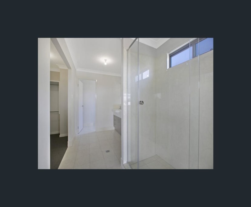 $350, Share-house, 4 bathrooms, Manly West QLD 4179