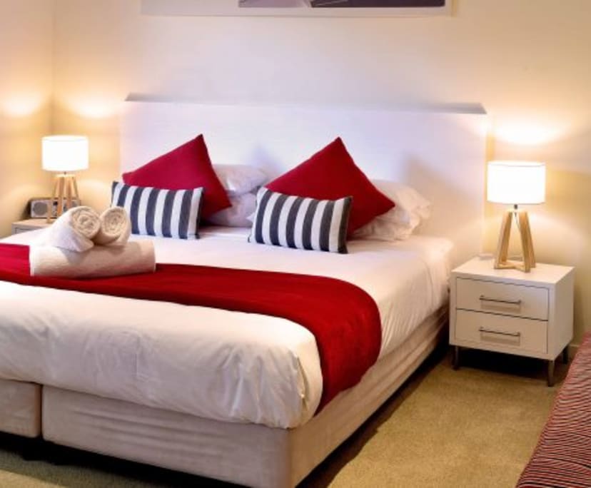 $450, Share-house, 5 bathrooms, Surfers Paradise QLD 4217