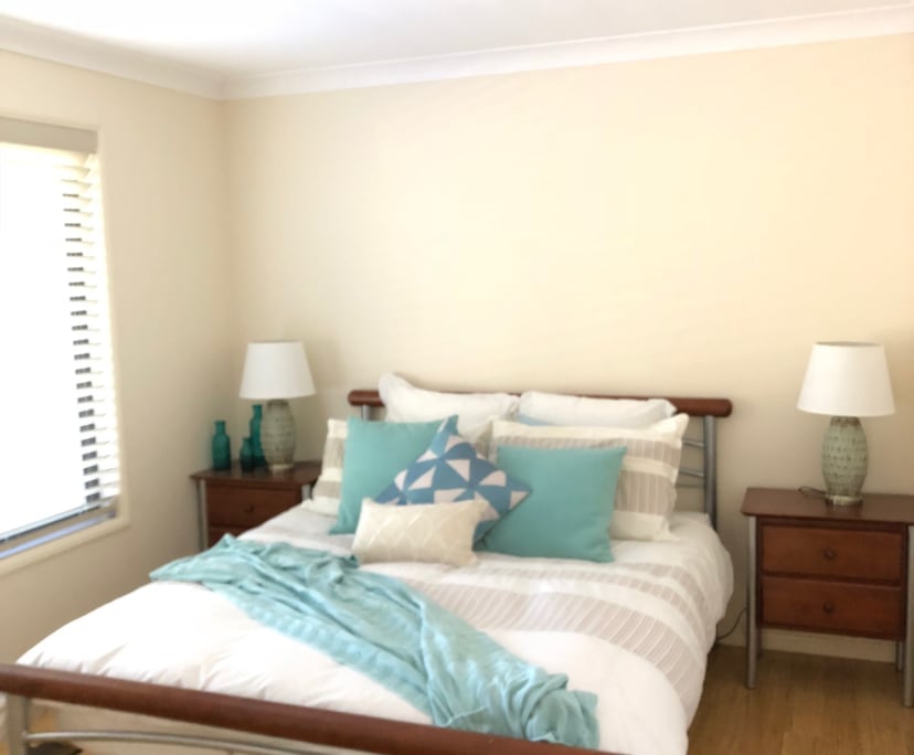 Homestay for Rent in Withcott, QLD 190, Furnished...