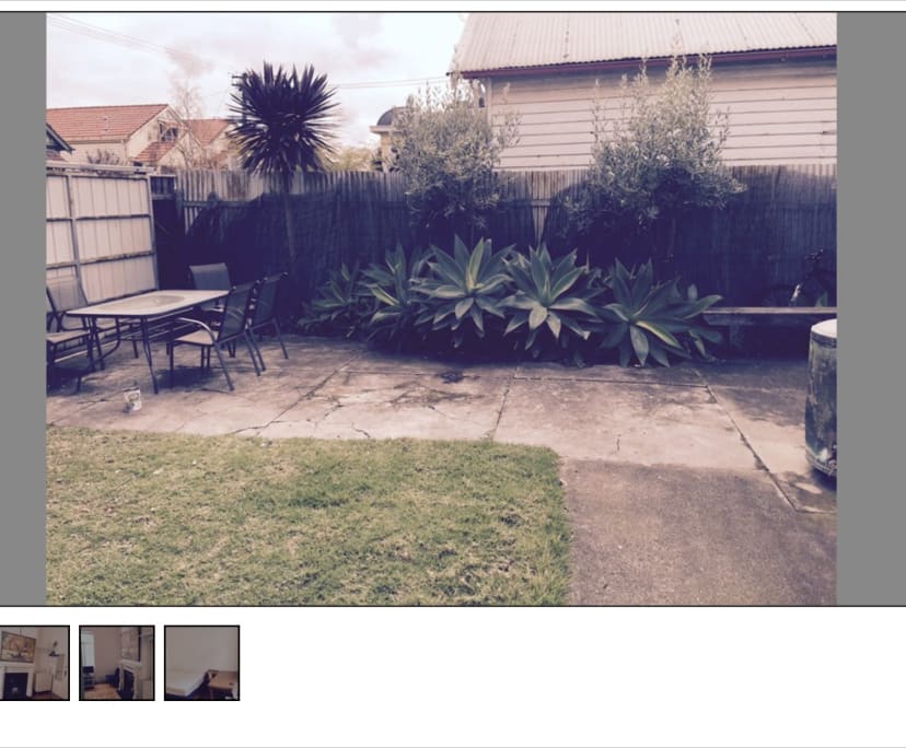 Furnished room in a share house