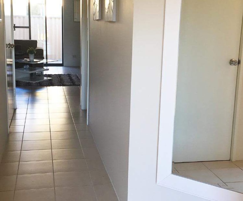 Furnished room with ensuite in a flatshare