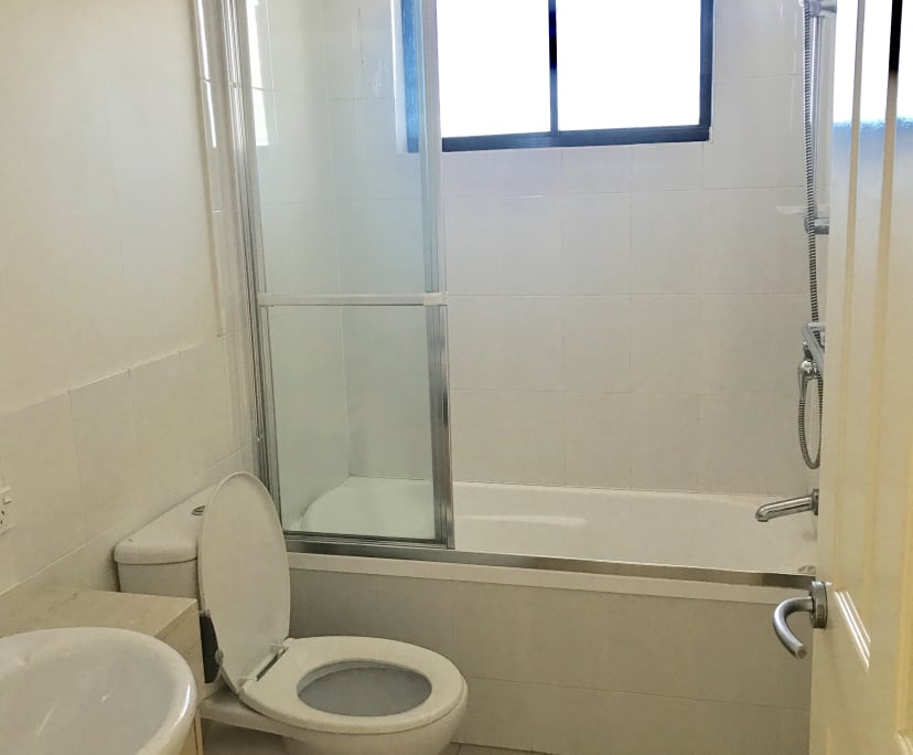 $235, Flatshare, 2 bathrooms, Toowong QLD 4066