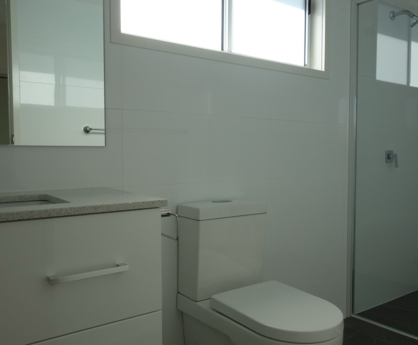 $300, Student-accommodation, 3 bathrooms, West End QLD 4101
