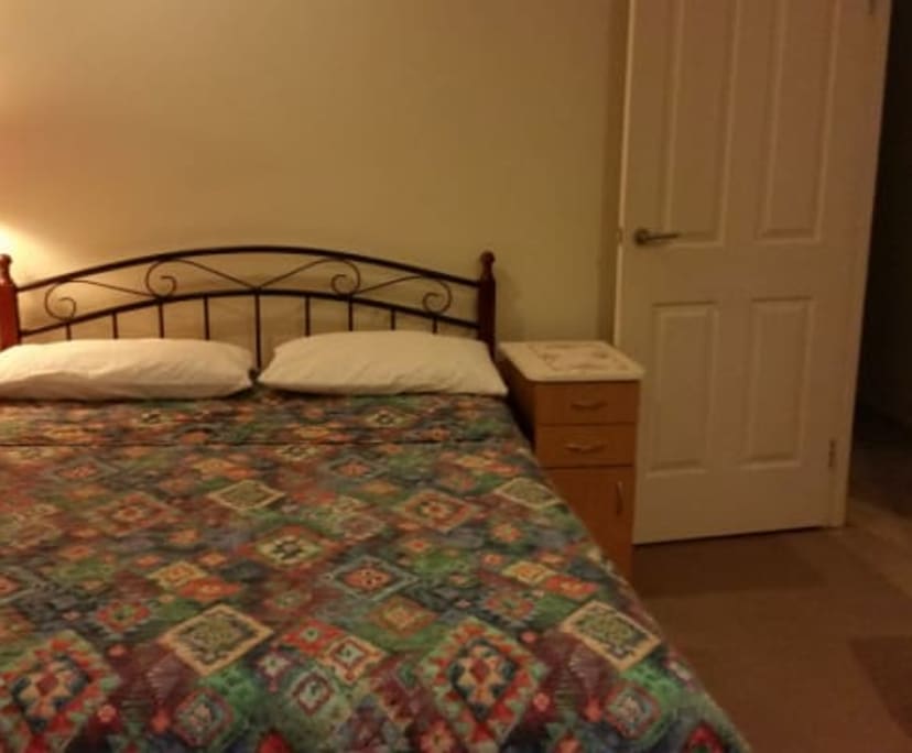 $350, Share-house, 4 bathrooms, Sippy Downs QLD 4556