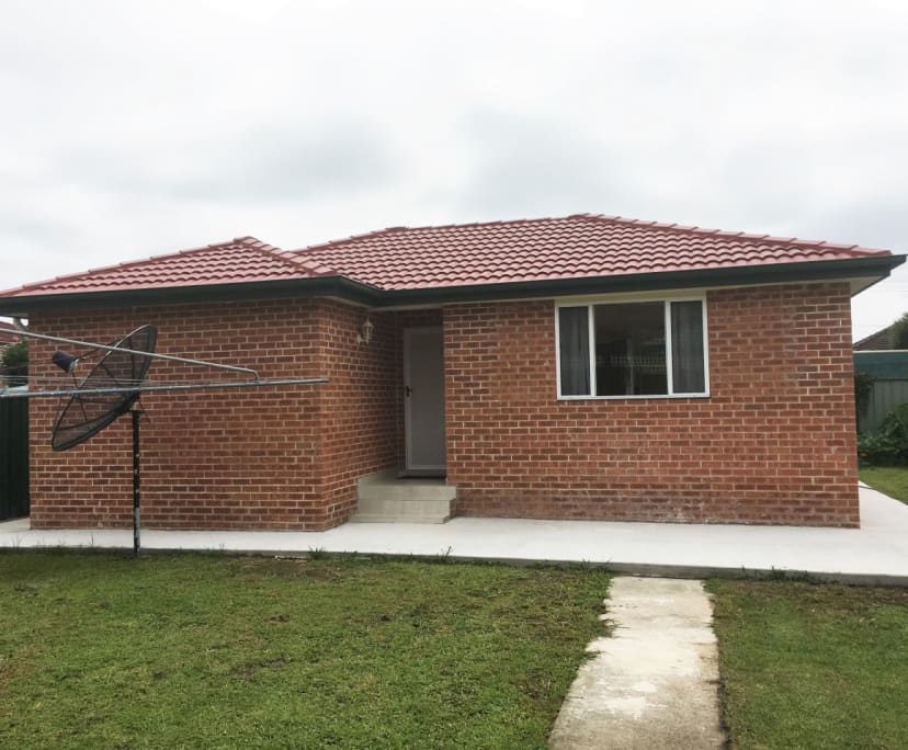 Granny Flat for Rent in Fairfield, Sydney 430, Un...