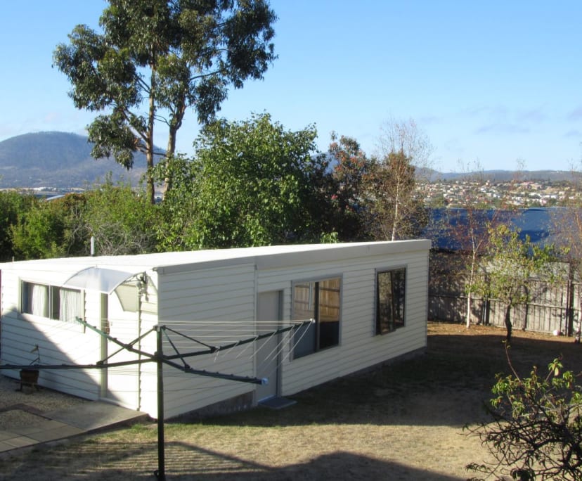 Granny Flat for Rent in Moonah, Hobart 230, Furni...