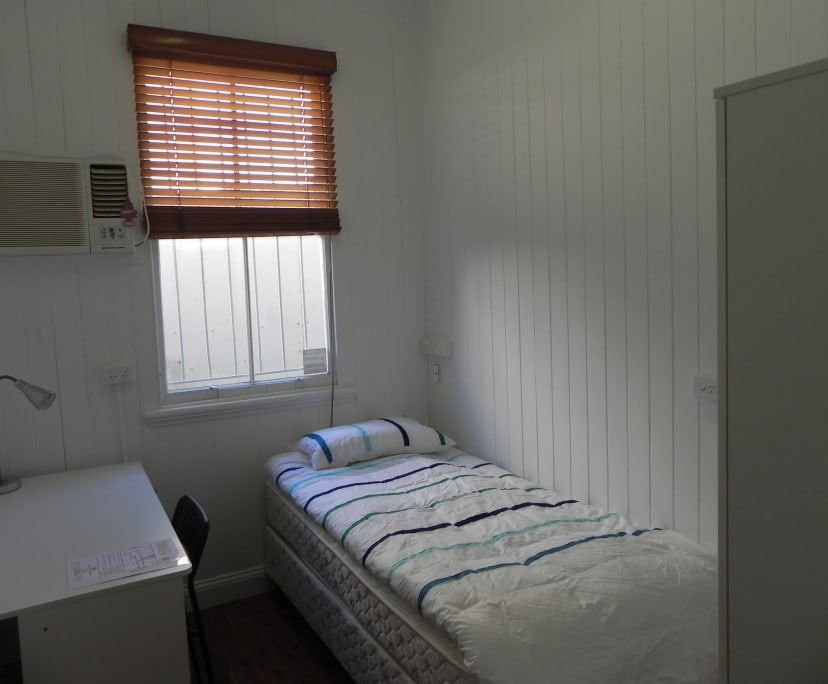 Room for Rent in New Farm, Brisbane 145, Furnishe...