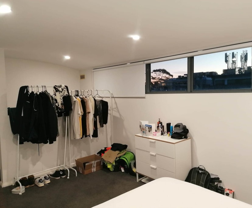 Unfurnished room in a flatshare