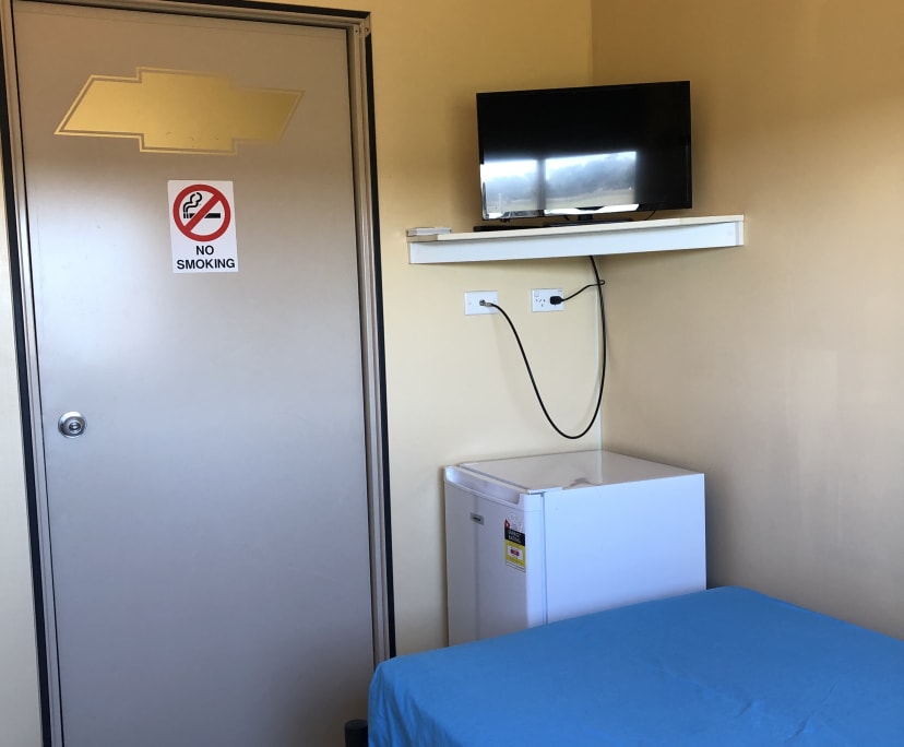 One Bed Flat for Rent in Dubbo, NSW 160, Furnished,