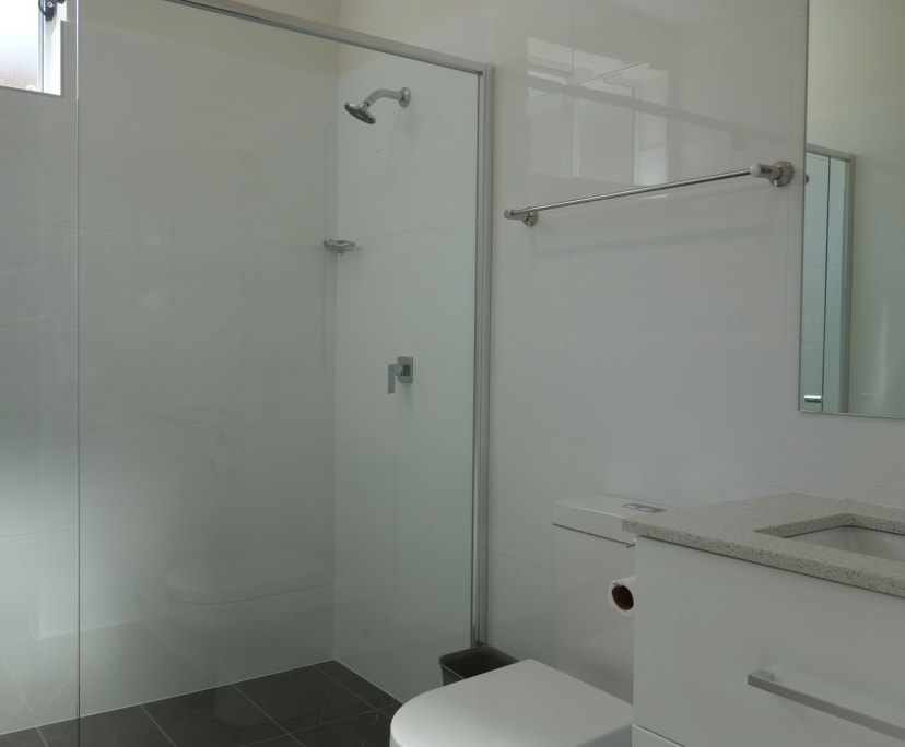 $300, Student-accommodation, 3 bathrooms, West End QLD 4101