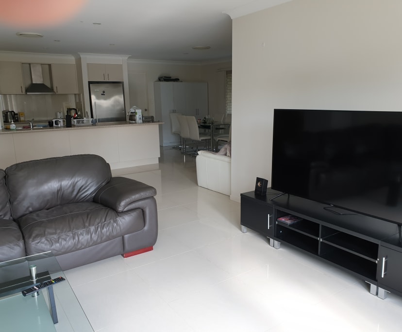 $260, Share-house, 6 bathrooms, Bethania QLD 4205