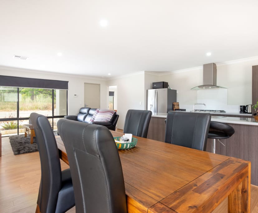 Room for Rent in White Gum Valley, Perth 200, Fur...