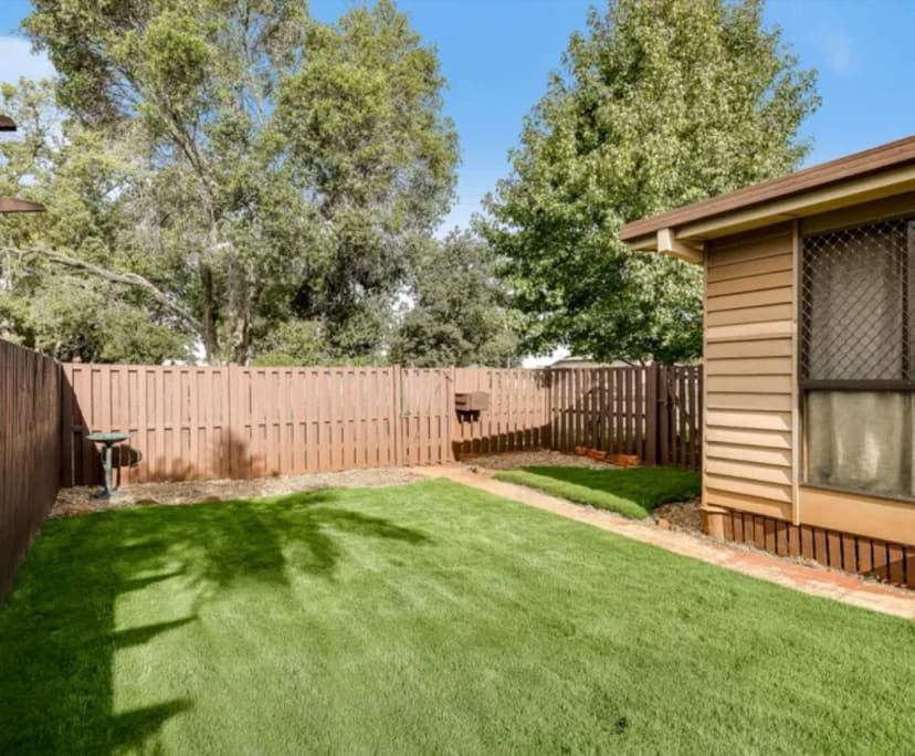 $280, Share-house, 3 bathrooms, Newtown QLD 4350