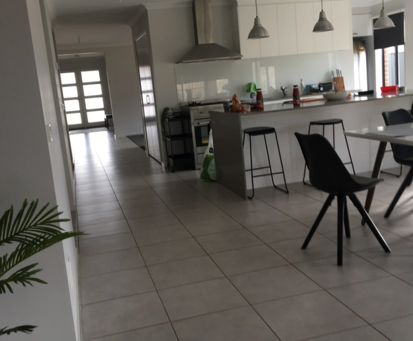 Room in a share house